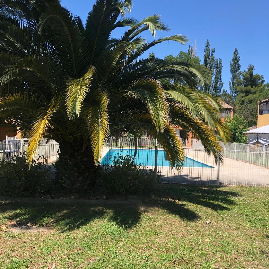 Appartement Village 9 En Residence De Vacances En Camargue อาร์ลส์ ภายนอก รูปภาพ