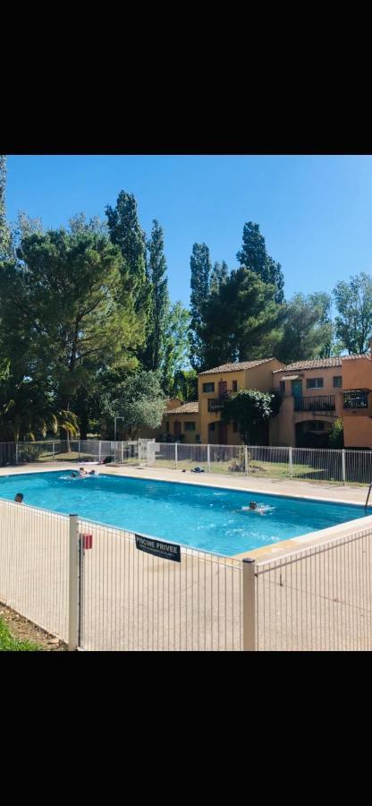 Appartement Village 9 En Residence De Vacances En Camargue อาร์ลส์ ภายนอก รูปภาพ